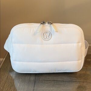 LULULEMON EVERYWHERE BELT BAG 1L Wonder Puff White